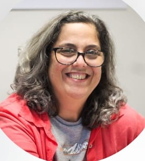 Prof.ª Lucianne Cople Maia de Faria